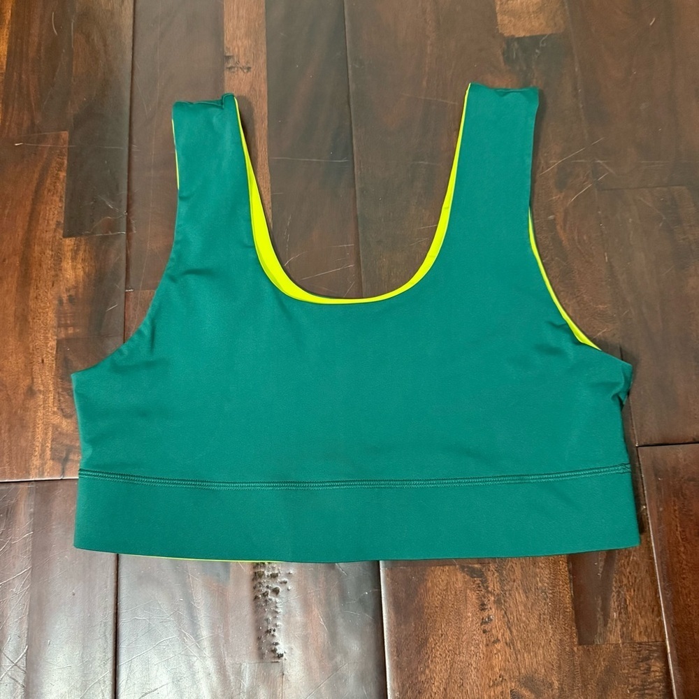 Fabletics Reversible Medium Impact Sports Bra Size XL Green Rainforest Citron